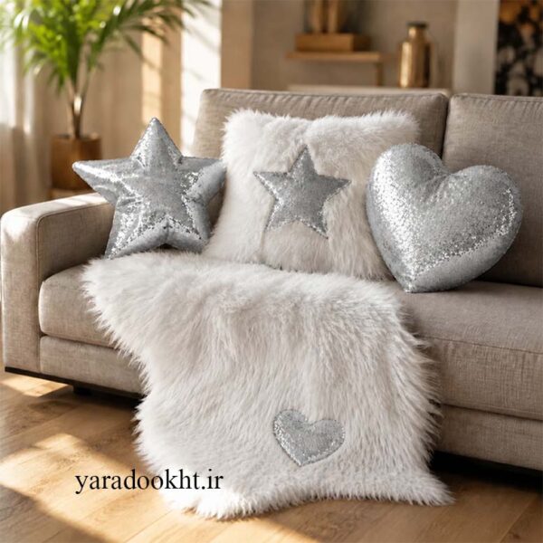 Cushion papillon yara shine gold Q 2 600x600